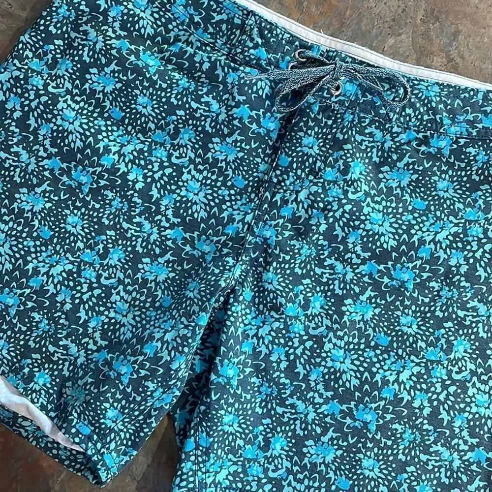 Hang Ten Boy Shorts Sz 6